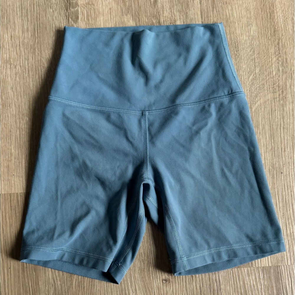 Lululemon align short 6”